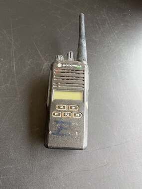Motorola CP185 UHF 16 Channel Portable Two-Way Radio